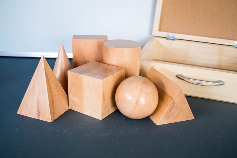 Modeli geometrijskih tijela u kovčegu, drveni