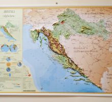 Reljefna karta Hrvatske na lajsnama