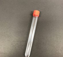 Epruveta PVC s čepom1