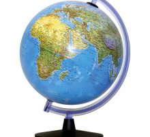 Globus s plastičnim postoljem