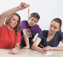 Provođenje pokusa iz fizike