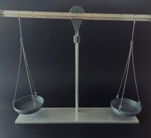 Učenička vaga s pliticama