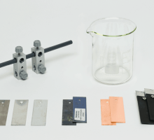 Set za elektrolizu s čašom, nosačem elektroda i elektrodama